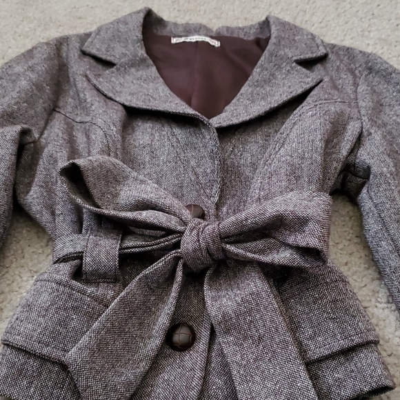 Jacket - Picture 2 of 5